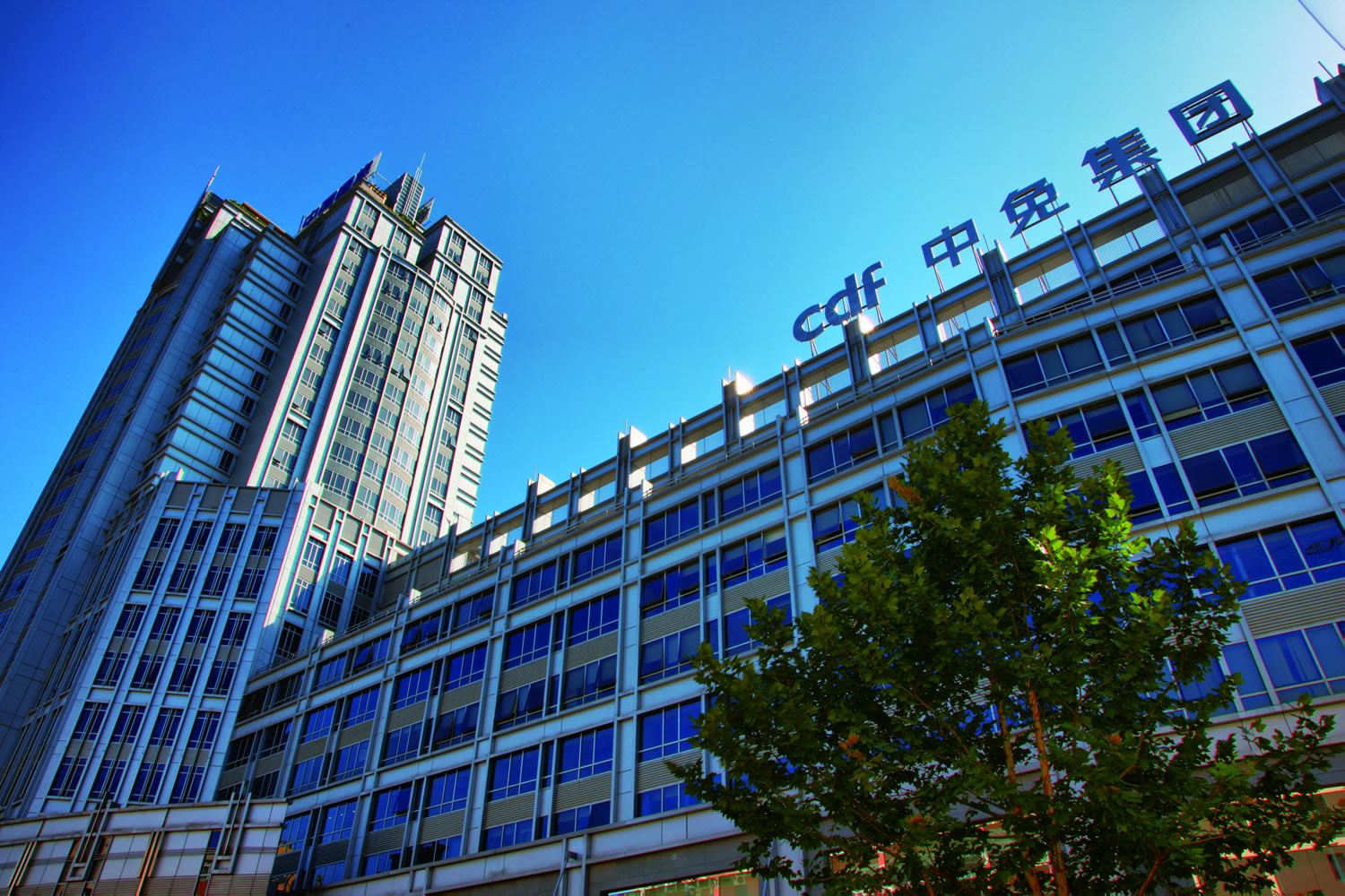 中免集團(tuán)又拿下兩城！成功中標(biāo)成都和天津市內(nèi)免稅店