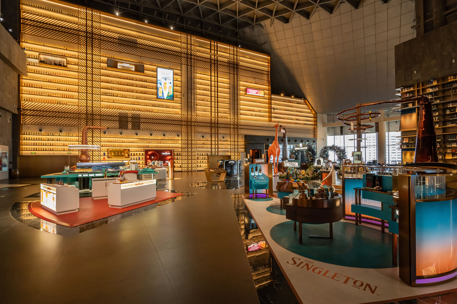 封關倒計時！中免集團十余年深耕樹立海南離島免稅消費新標桿